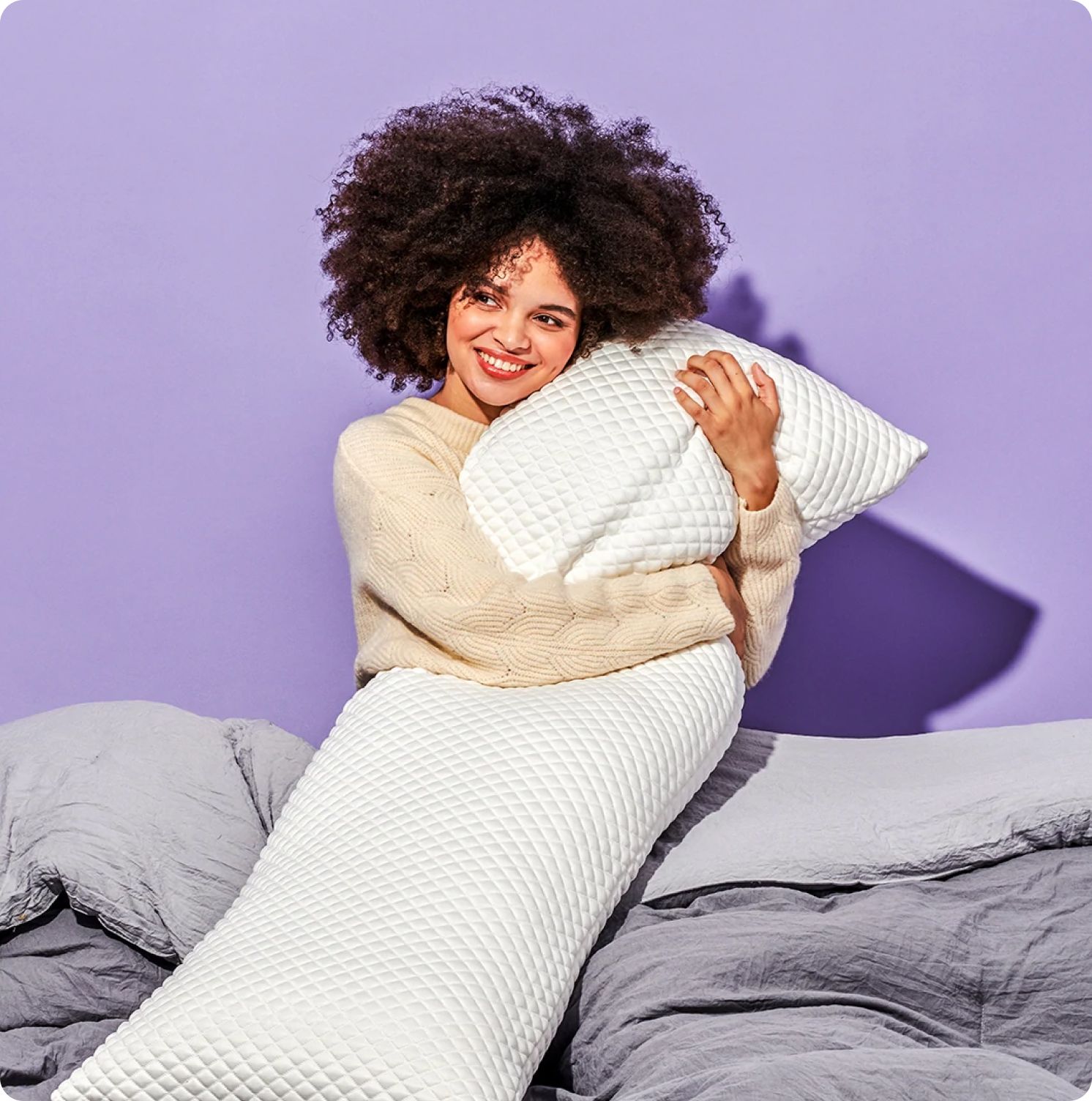 Полноценный и здоровый сон: 5 лучших подушек для беременных 2023