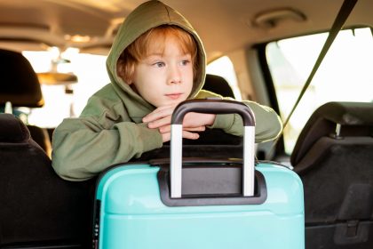 Як підготувати дитину до переїзду за кордон: 6 цінних порад