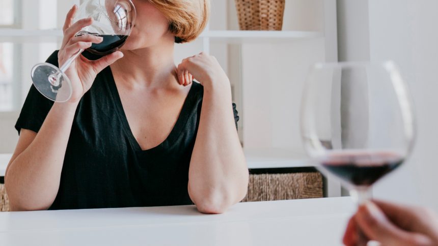 Як пити алкоголь розумно: 6 порад, за які ваша печінка буде вдячна
