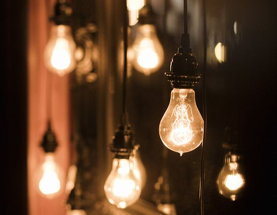 Українці розпочали новий етап важливої програми обміну, який призначений для заміни застарілих ламп розжарювання на сучасні та ефективні LED-лампи.