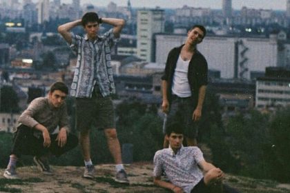 The Unsleeping, київська альтернативний рок-гурт, представляє свій новий сингл «Холодно» — захоплюючу музичну одісею, що занурюється в сфери відчуженості та самоспостереження.