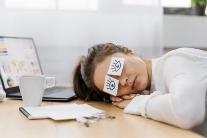 Відчуваєте себе виснаженим на роботі? Як упоратися з новим видом вигоряння
