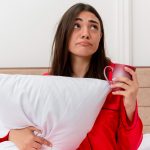 Експерти перерахували 4 речі, які не можна робити перед сном