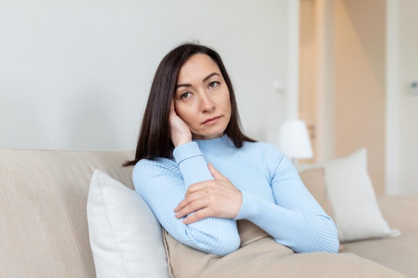 Як розпізнати ранню менопаузу: основні симптоми та фактори ризику
