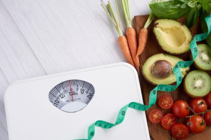 Як скоротити калорії в раціоні без їх підрахунку: цінні поради