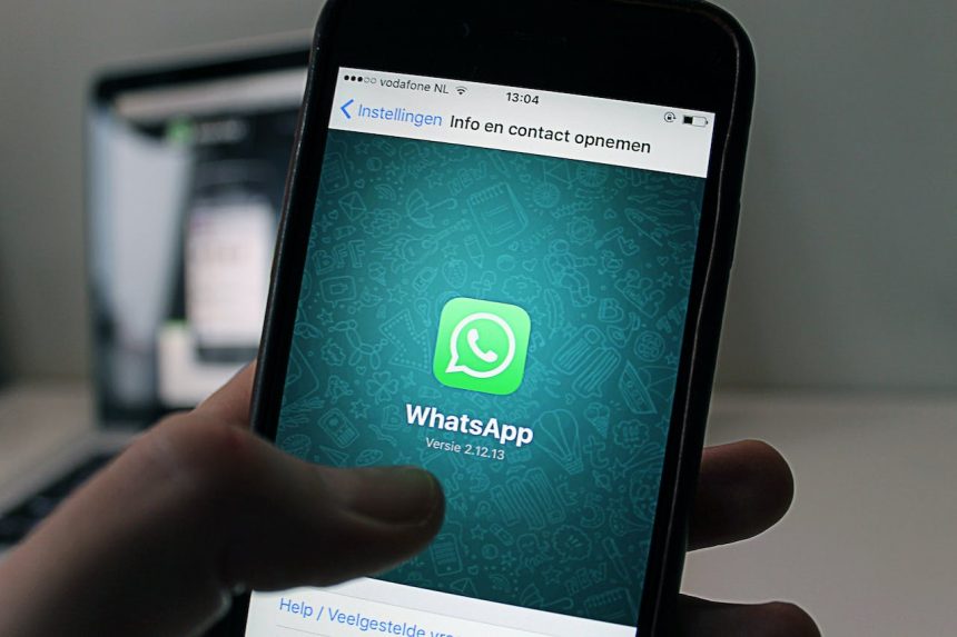 Як відновити видалені повідомлення WhatsApp на Android та iPhone