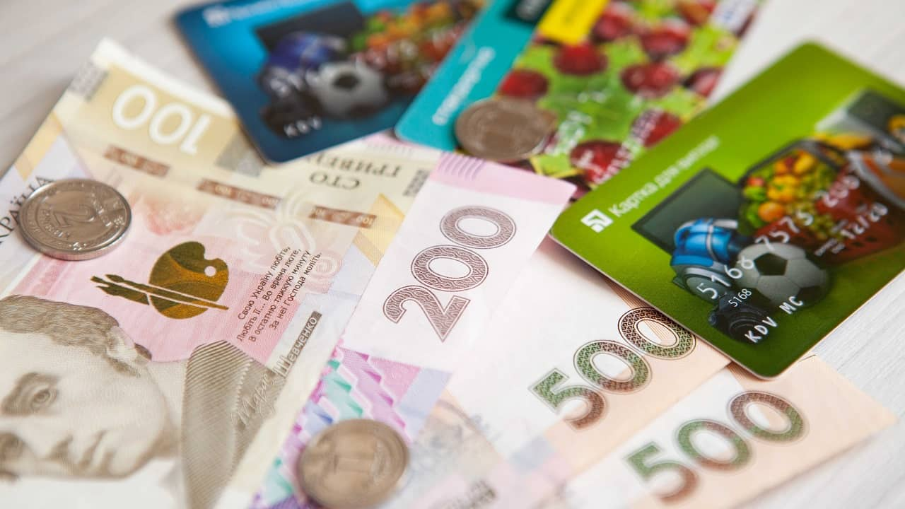 Планируется сбор информации о номерах банковских карт в Украине. 