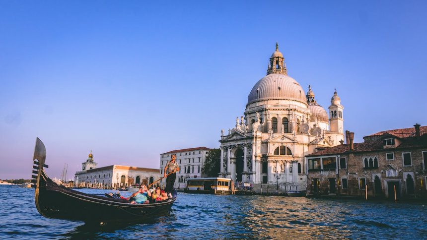 Коли найкраще відвідувати Венецію: приємна погода, менше туристів і цікаве дозвілля