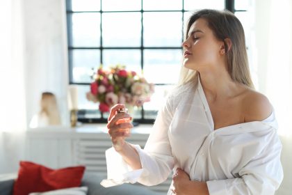 7 парфумерних ароматів, які старять вас, за словами експертів