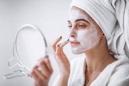 4 распространенных мифа о масках для лица, которые вредят вашей коже