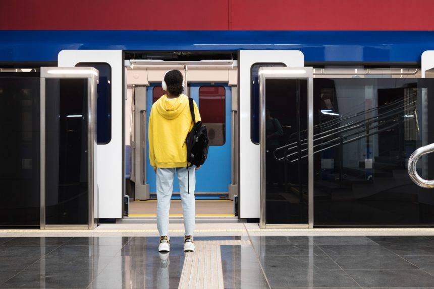 Чому не працює і коли запрацює синя гілка метро в Києві?