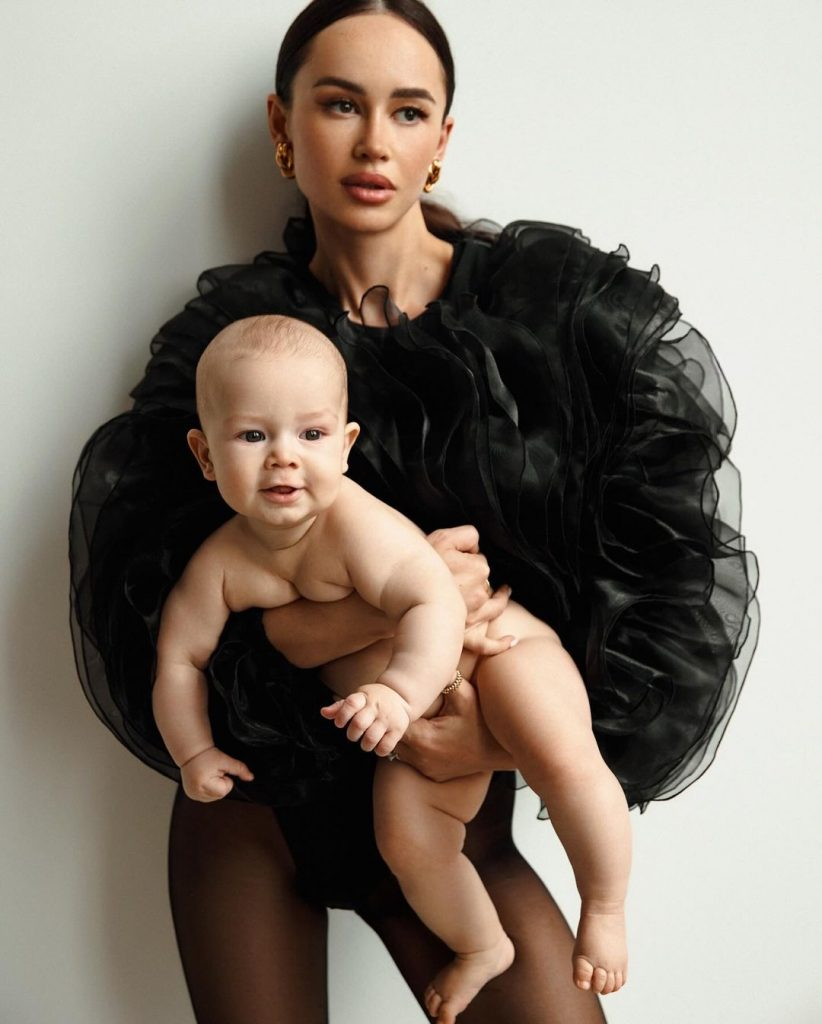 Таня Парфильева покоряет сердца поклонников новыми впечатляющими фотографиями со своим сыном. 