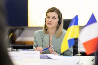 Зеленська знялася для глянцю, перша леді України про війну