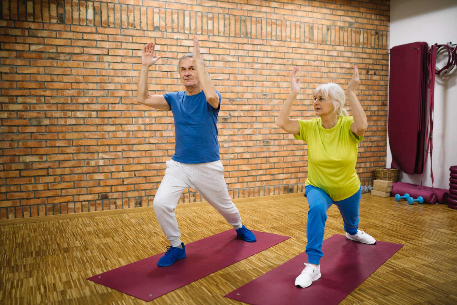 Силові тренування чи тренування рівноваги: що важливіше з віком?
