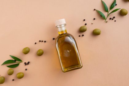 Як використовувати оливкову олію для волосся: 4 шикарних лайфхаки