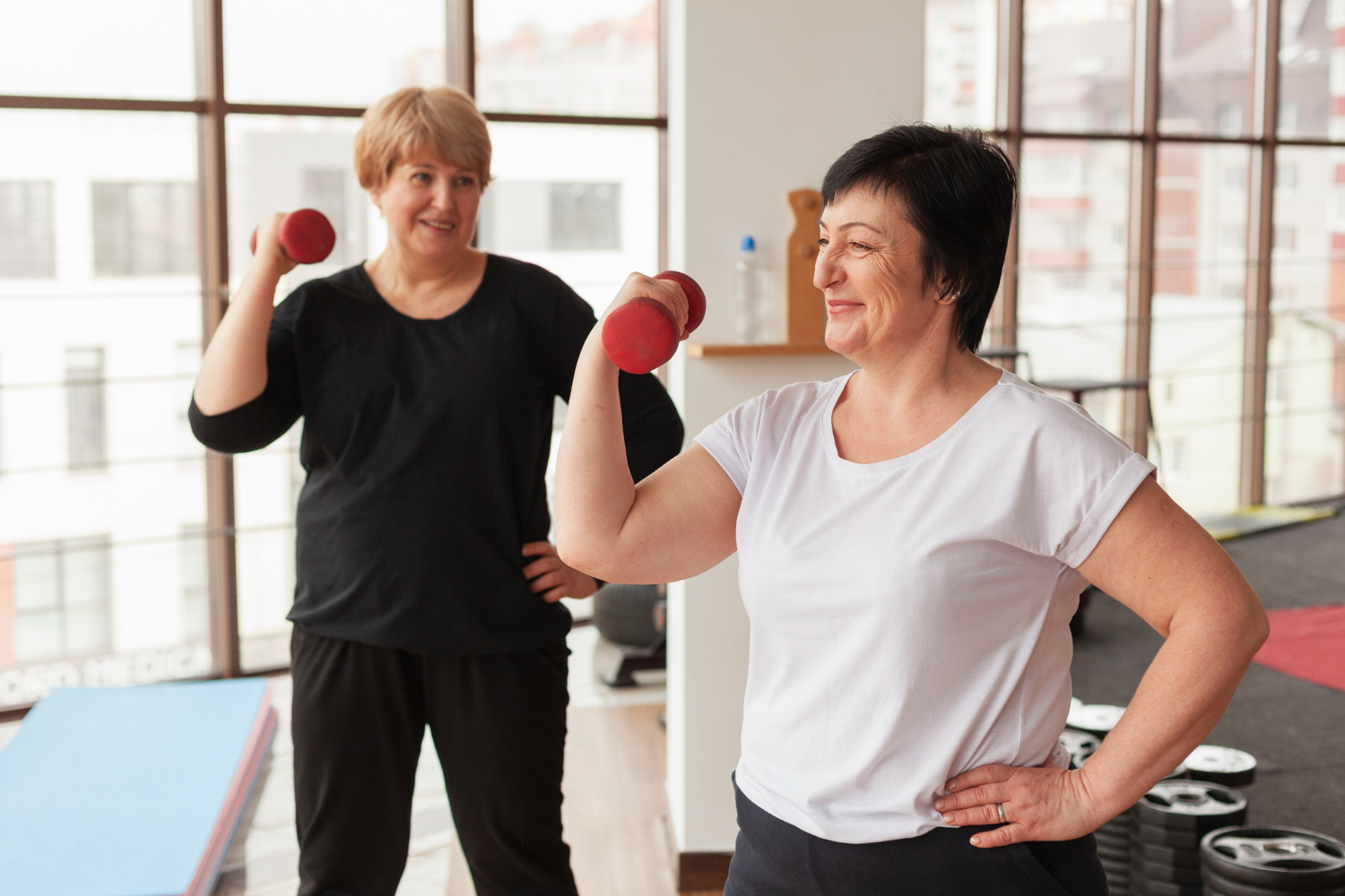 Силові тренування чи тренування рівноваги: що важливіше з віком?