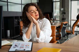 5 простих порад про те, як пережити нудний робочий день