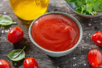 Чим замінити томатний соус: 5 геніальних варіантів
