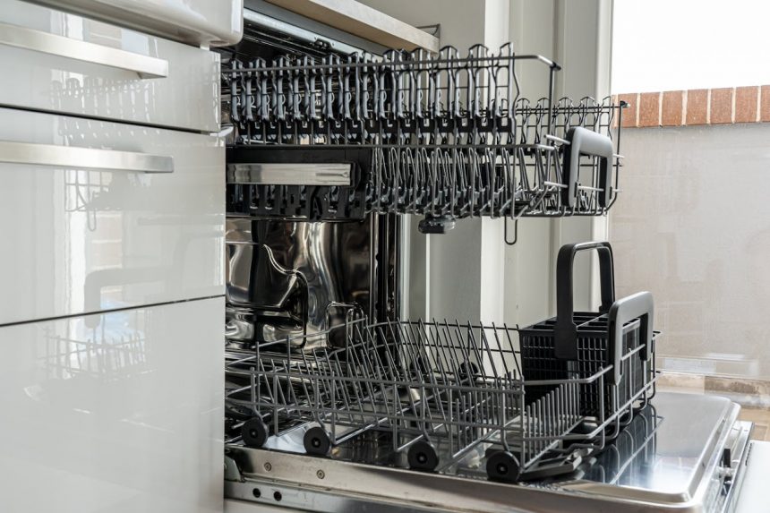 Який посуд не можна мити посуд у посудомийній машині: ви здивуєтеся