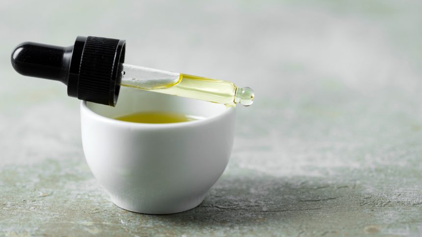 Чи допоможе рицинова олія скинути вагу? Відповідь дивує