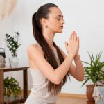 Як виконати дихальну практику в домашніх умовах, щоб позбутися стресу