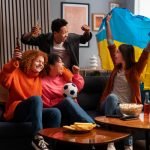 Чому корисно дивитися футбольні матчі як чоловікам, так і жінкам