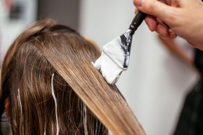 Освітлення волосся в домашніх умовах: поради від перукаря