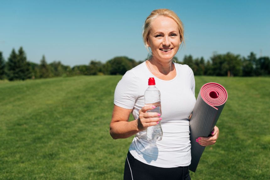 Як займатися спортом під час менопаузи: 4 поради експертів