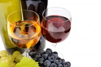 Як правильно вибрати вино для деглазування тієї чи іншої страви