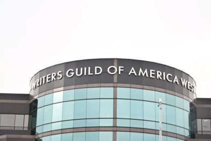 WGA, гільдія сценаристів, премія і номінанти