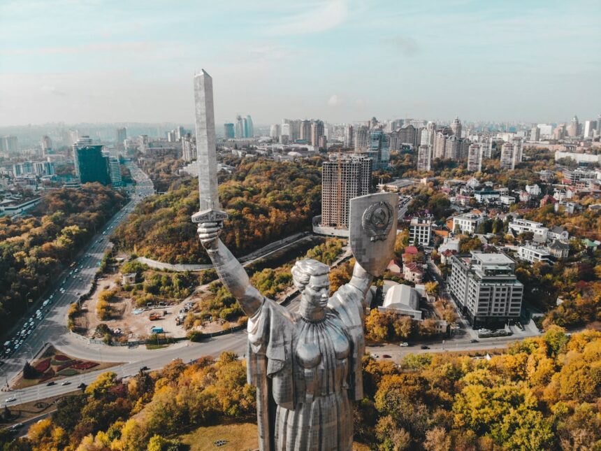 Прогноз погоди 2 вересня: туман на Заході, грози на Сході та спека до +32