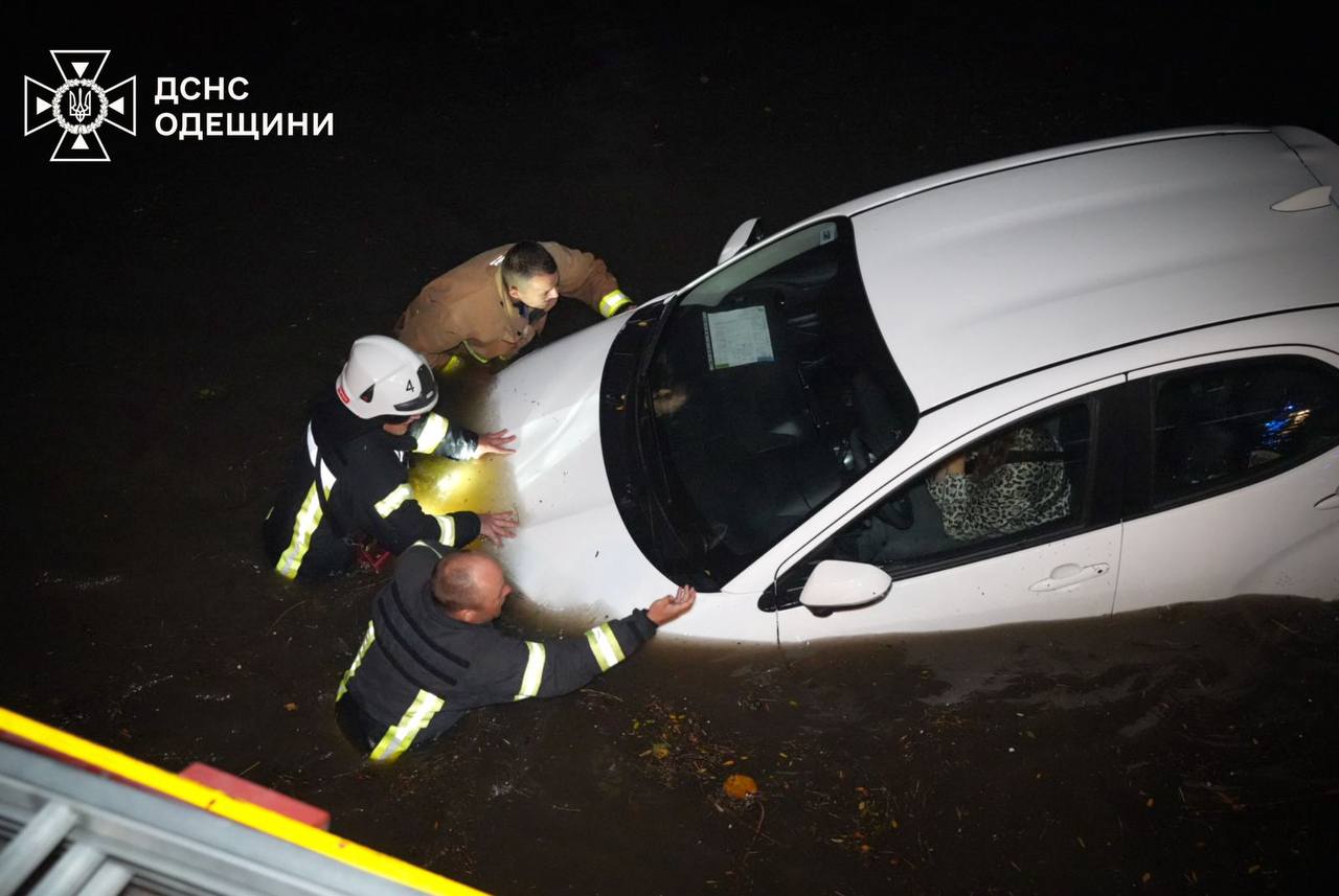 Потоп в Одесі та 9 загиблих: що відомо про трагедію (фото, відео)
