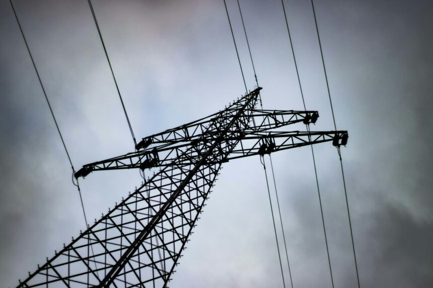 Графік відключень світла Суми 28 листопада 2025: хто і коли буде без електроенергії