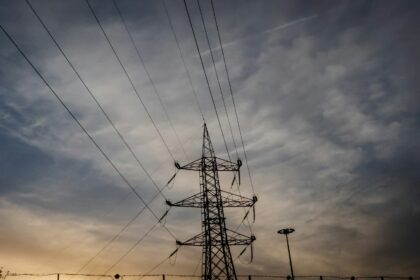 Графік відключень світла Суми 9 січня 2026: хто і коли буде без електроенергії