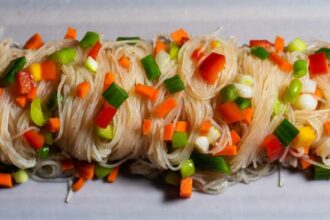 фунчоза з овочами, рецепт фунчози, як приготувати фрунчозу, Нікішина