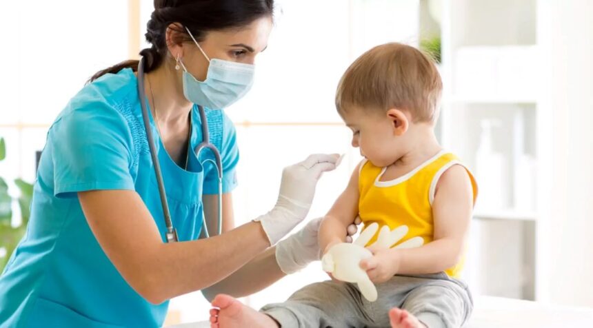 щеплення для дітей,вакцинація дітей, вакцина
