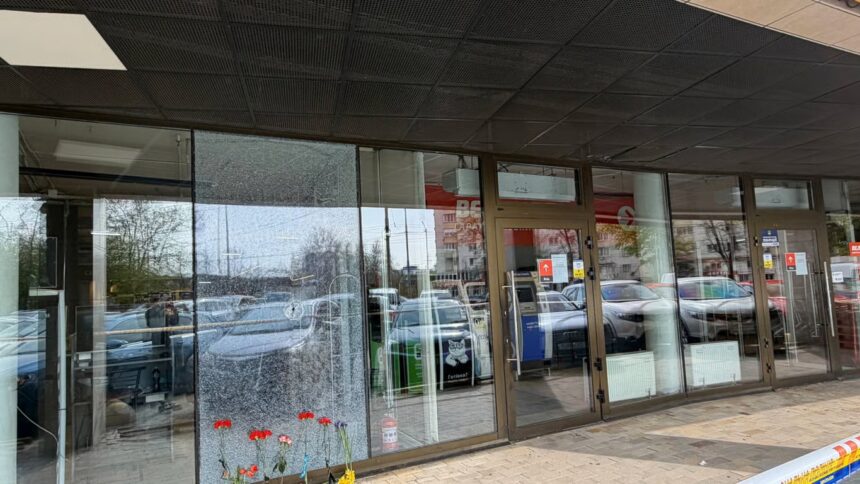 Як зараз виглядає супермаркет у Києві після теракту: фото з місця трагедії