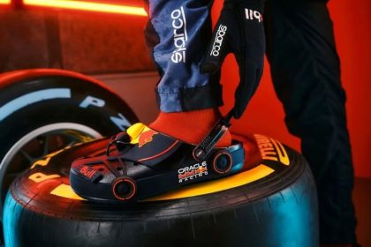 Crocs Red Bull колаборація, гоночні капці Crocs, Crocs F1 стиль, Red Bull Crocs взуття, Crocs Classic Runner, Crocband Clog Red Bull