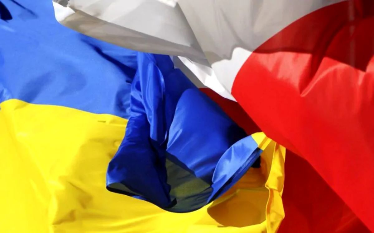 Польща, українці в Польщі, тимчасовий захист, статус UKR, біженці, продовження захисту, легальне перебування, українці за кордоном