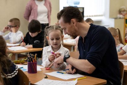 unicef, юнісеф, Том Гіддлстон, українські біженці, Молдова